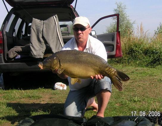 Karpfen, 83cm, 12.5kg, gefangen von Frank Bellgart im August 2006